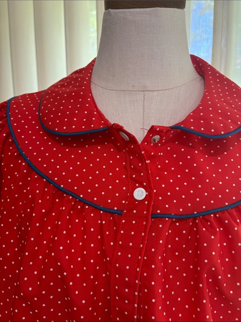 Red Polka Dot snap up house dress with Floral Embroidery pocket Med cotton blend